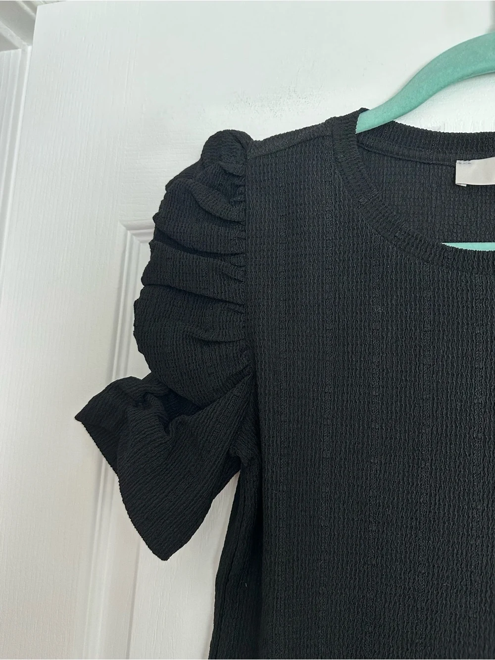 LOFT NWOT Black Puff Sleeve Ribbed Knit Top